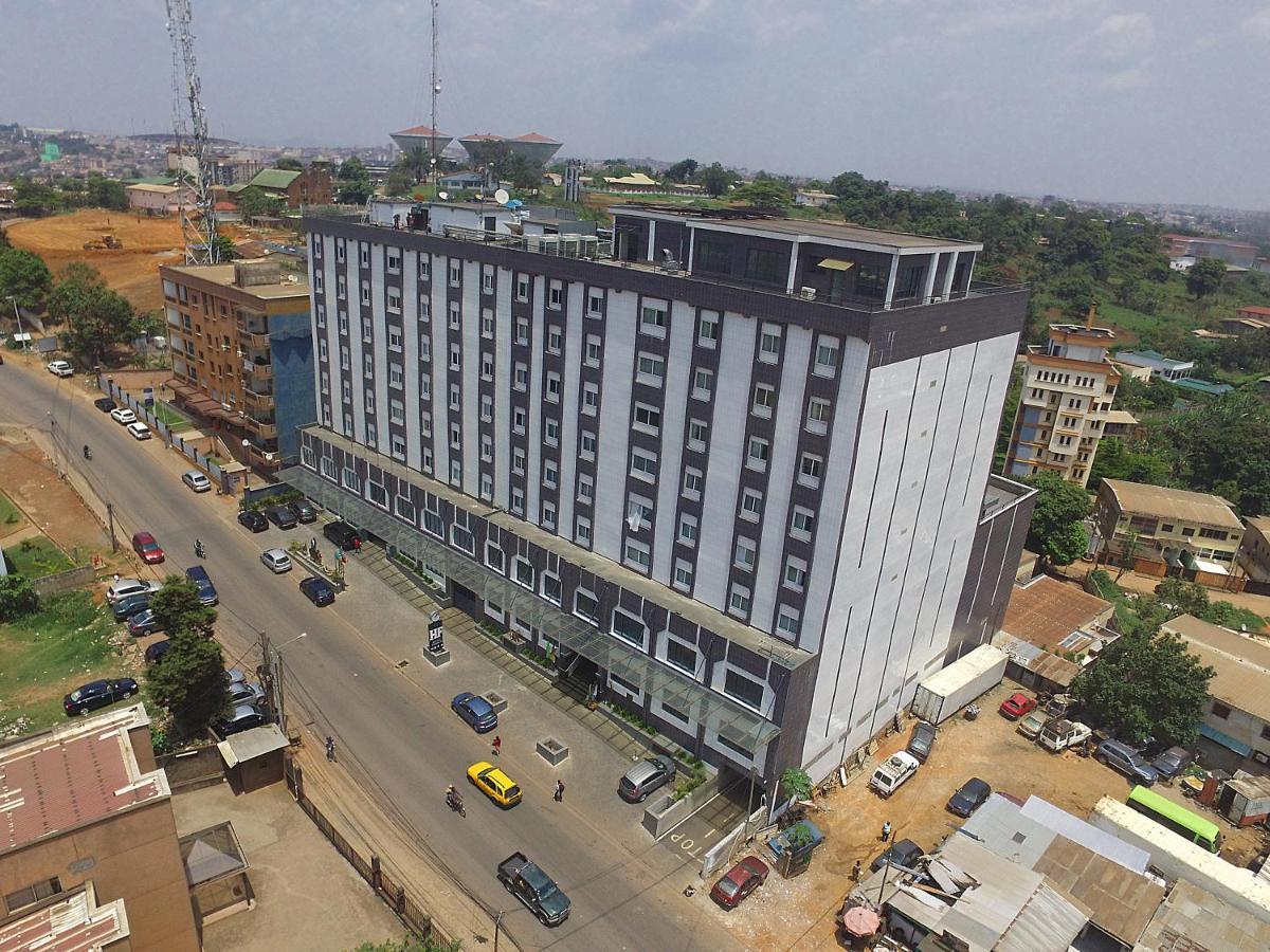 Hotel Franco Yaoundé Buitenkant foto